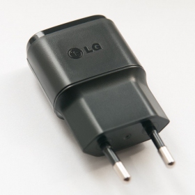 Lader MCS-01ER USB 1.2A egnet LG (svart)
