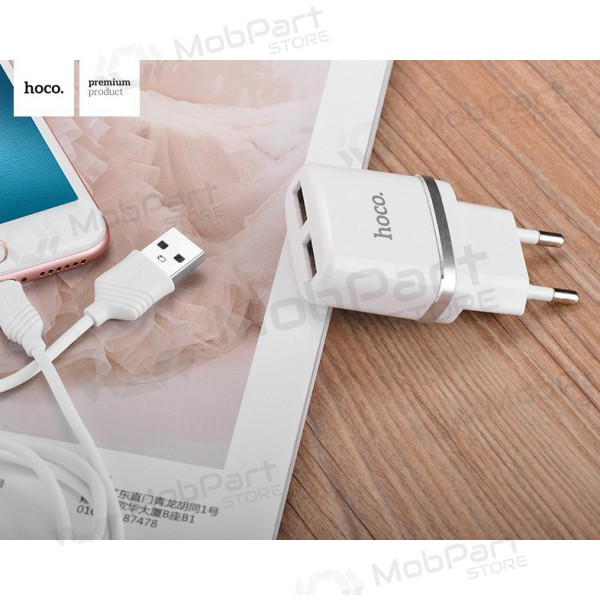 Lader HOCO C12 Smart Dual USB + Lightning kabel (5V 2.4A) (hvit)